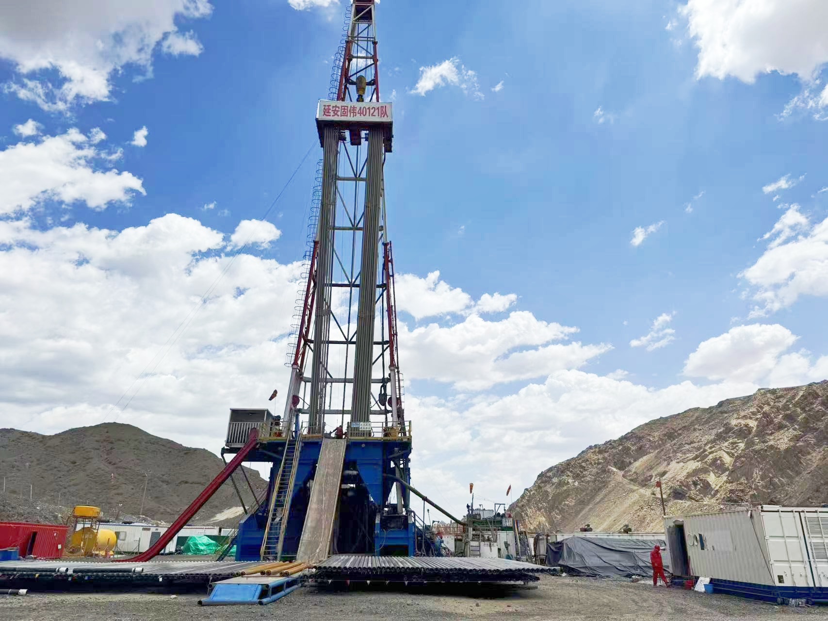 汗水鑄就新標(biāo)桿！準(zhǔn)油股份鉆井項(xiàng)目部創(chuàng)單日進(jìn)尺712米新紀(jì)錄