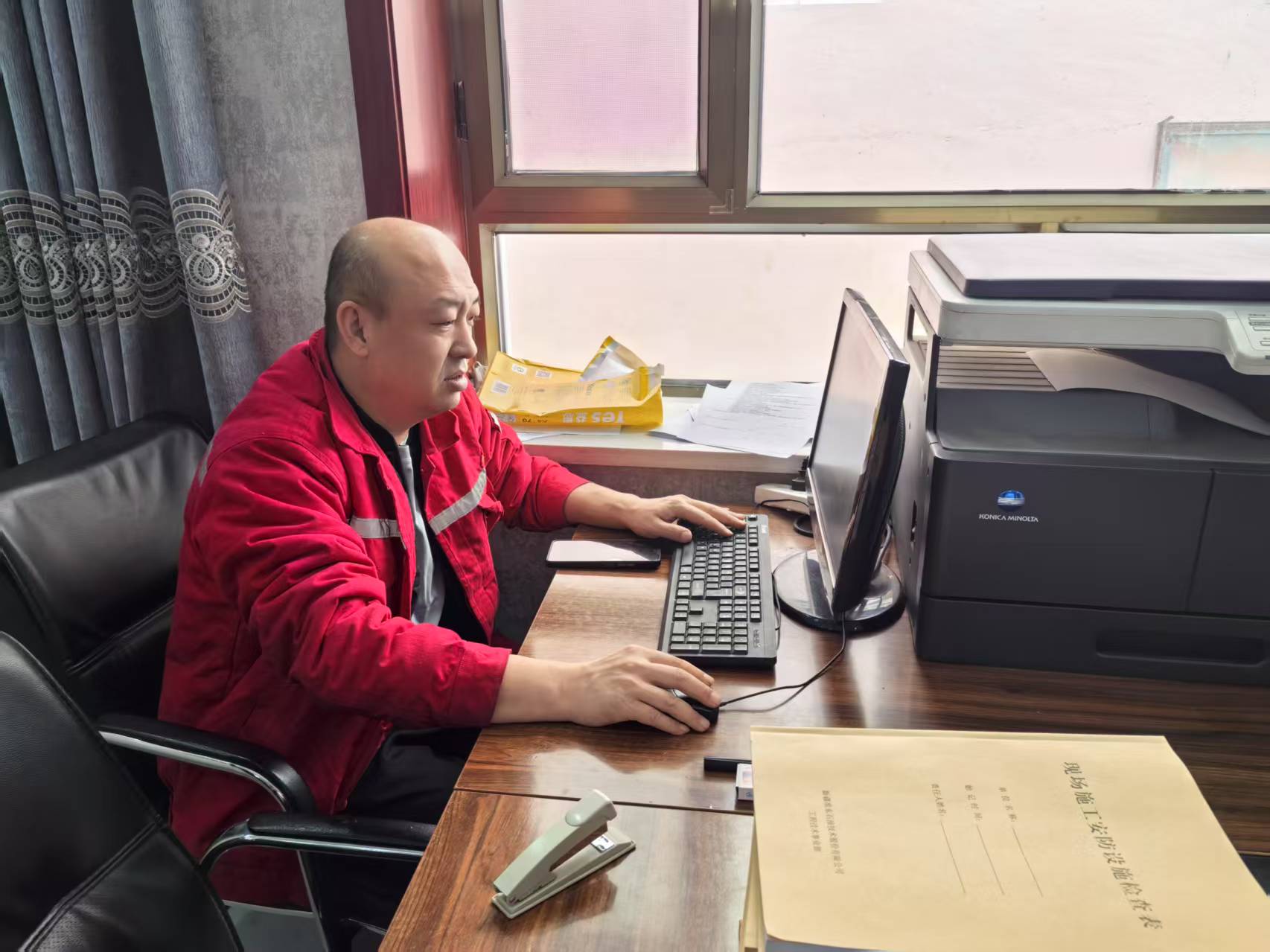 丁少華-工作照片